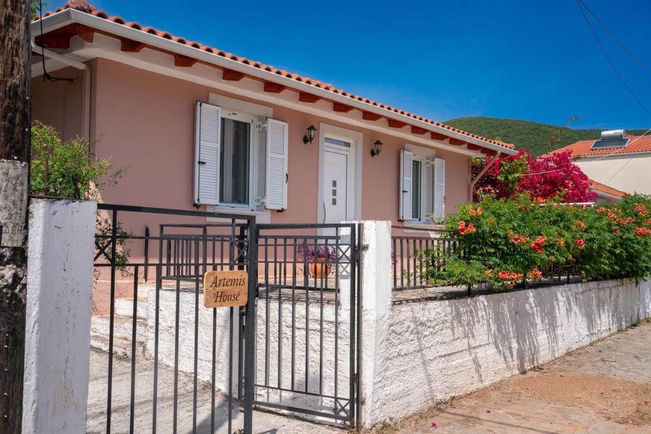 Artemis House * Καραβόμυλος